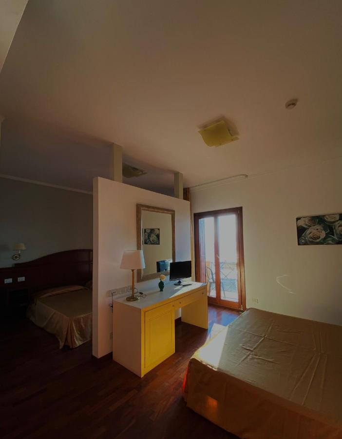Hotel La Lampara Reggio Calabria Exterior photo